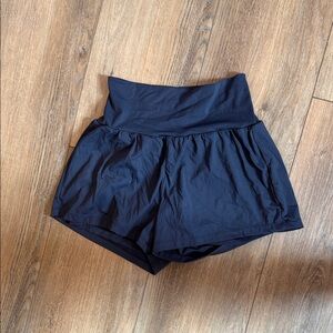 HALARA Women's High-Waisted Black Shorts